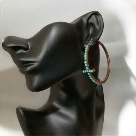 💥2/$24 or 3/$30💥 Boho western chic bronze & turquoise cross earrings. NWT - Picture 2 of 5